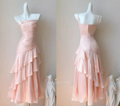 Aimishang Charming Spaghetti Straps Tiered Pleated Sleeveless Long Formal Prom Dress Chic Graduation Wedding Guest Dress Elegant Party Evening Gowns