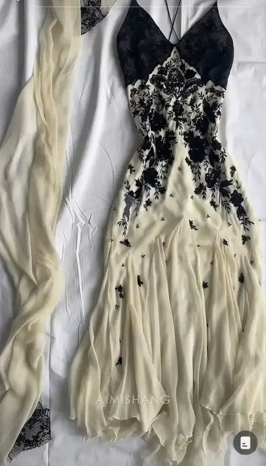 Aimishang Charming Spaghetti Straps V-neck Sleeveless Formal Prom Dress Elegant Evening Party Dress with Appliques