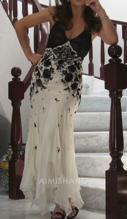 Aimishang Charming Spaghetti Straps V-neck Sleeveless Formal Prom Dress with Appliques Elegant Evening Party Dress Chic Wedding Guest Dress