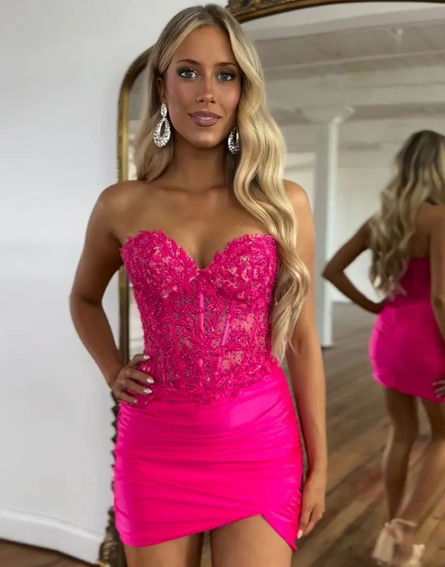 Aimishang Charming Strapless Homecoming Dress Tight Short Graduation Dress with Appliques