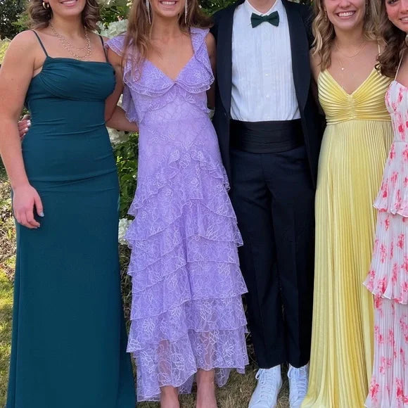 Aimishang Charming V-neck Layered Lace Long Prom Dress Sweet Party Evening Gown Elegant Formal Graduation Dress