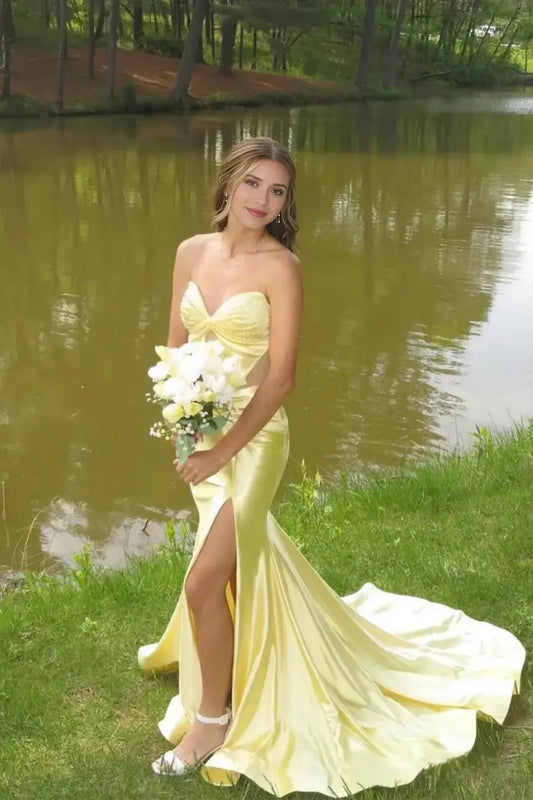 Aimishang Charming Yellow Mermaid Strapless Sleeveless Evening Party Dress Sexy Long Formal Graduation Dress With Slit