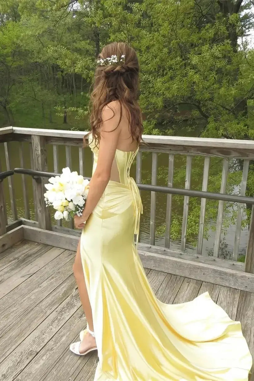 Aimishang Charming Yellow Mermaid Strapless Sleeveless Evening Party Dress Sexy Long Formal Graduation Dress With Slit
