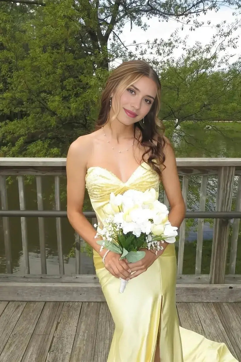 Aimishang Charming Yellow Mermaid Strapless Sleeveless Evening Party Dress Sexy Long Formal Graduation Dress With Slit