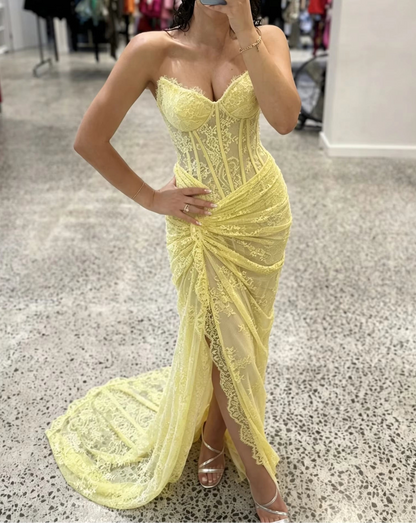 Aimishang Charming Yellow Mermaid Strapless Sleeveless Ruched Lace Long Prom Dress Women Gown With Slit