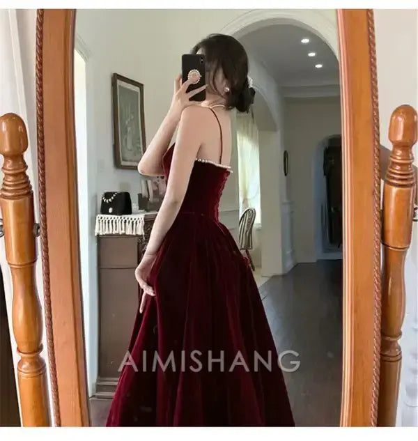 Aimishang Chic A Line Spaghetti Straps Velvet Long Prom Dress Elegant Evening Party Dress