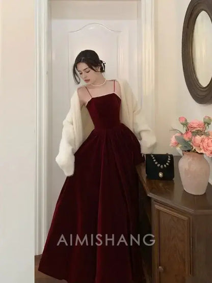 Aimishang Chic A Line Spaghetti Straps Velvet Long Prom Dress Elegant Evening Party Dress