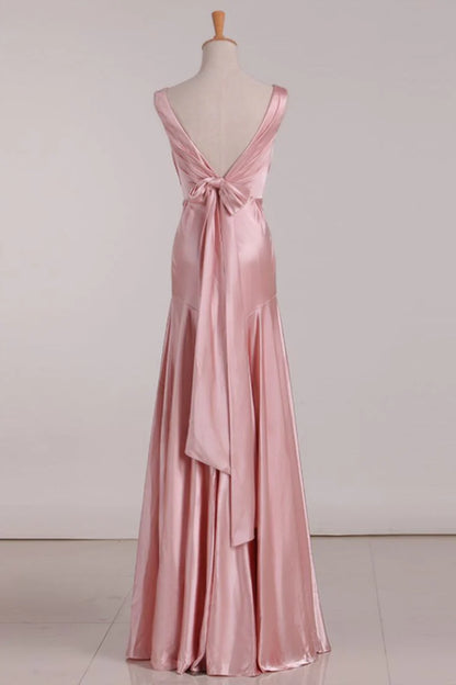 Aimishang Chic A Line V-Neck Tie Back Long Bridesmaid Dress Elegant Evening Party Dress