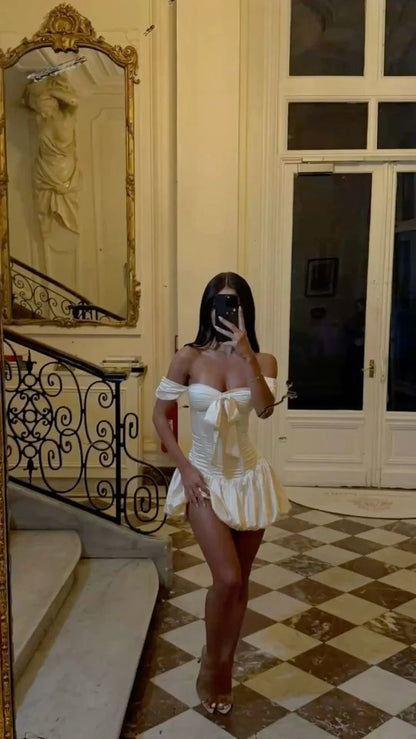 Aimishang Chic A-line Off Shoulder Homecoming Dress Short Graduation Dress Sweetheart Birthday Party Dress