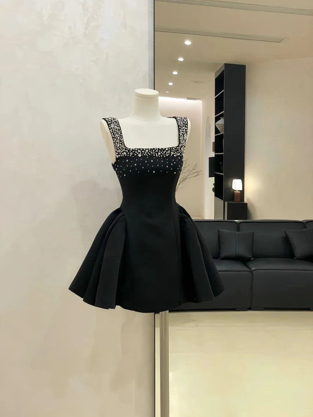 Aimishang Chic A Line Princess Straps Beaded Black/Burgundy Short Birthday Party Dress Pretty Sleeveless Graduation Homecoming Dress
