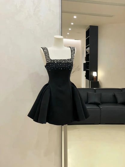 Aimishang Chic A Line Princess Straps Beaded Black/Burgundy Short Birthday Party Dress Pretty Sleeveless Graduation Homecoming Dress
