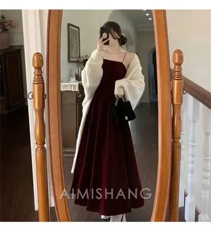 Aimishang Chic A Line Spaghetti Straps Velvet Long Prom Dress Elegant Evening Party Dress