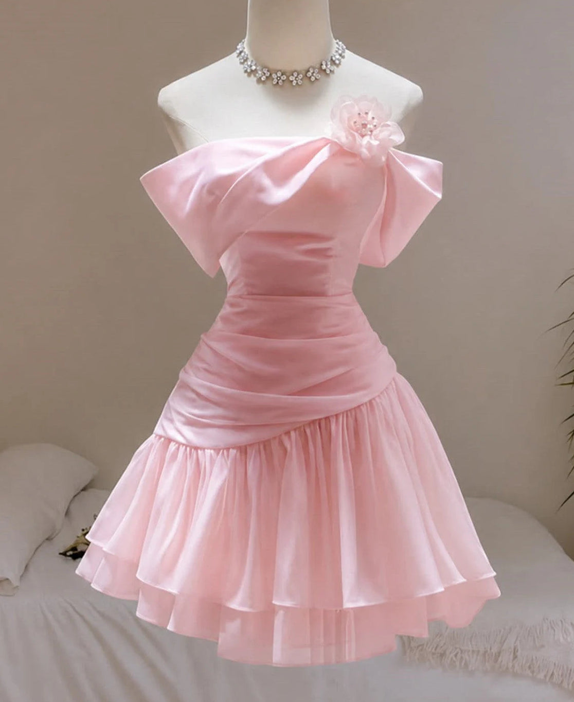 Aimishang Chic Off the Shoulder A Line Short Summer Homecoming Dress Elegant Graduation Party Dress With Flower