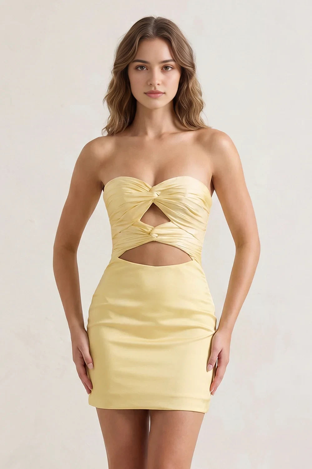 Aimishang Chic Sheath Strapless Sweetheart Neck Cutout Twist Front Satin Short Party Homecoming Dress