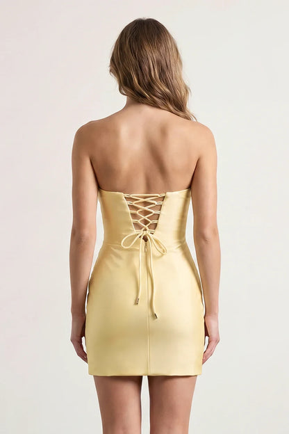 Aimishang Chic Sheath Strapless Sweetheart Neck Cutout Twist Front Satin Short Party Homecoming Dress