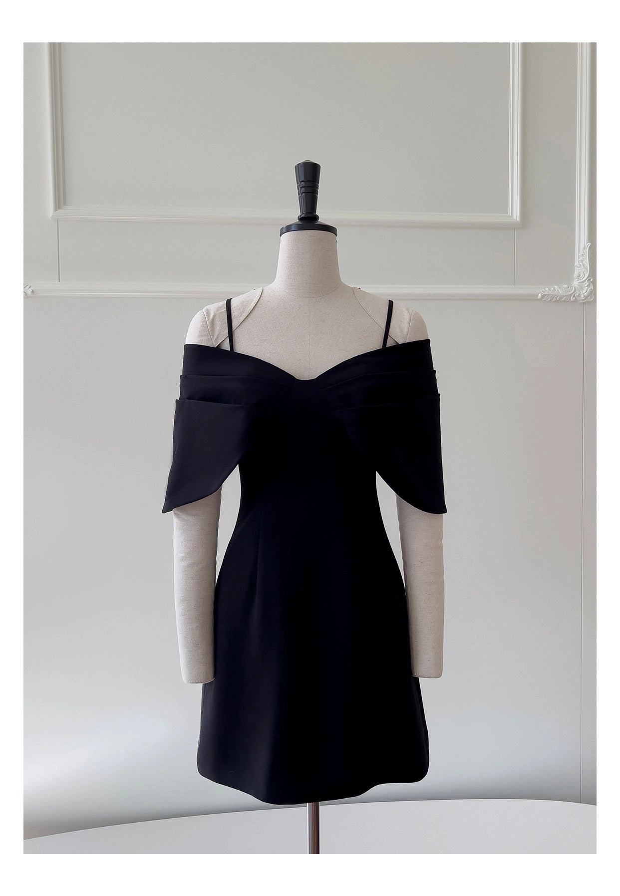 Aimishang Classy A Line Spaghetti Straps Black Short Homecoming Dress Summer Graduation Party Dress