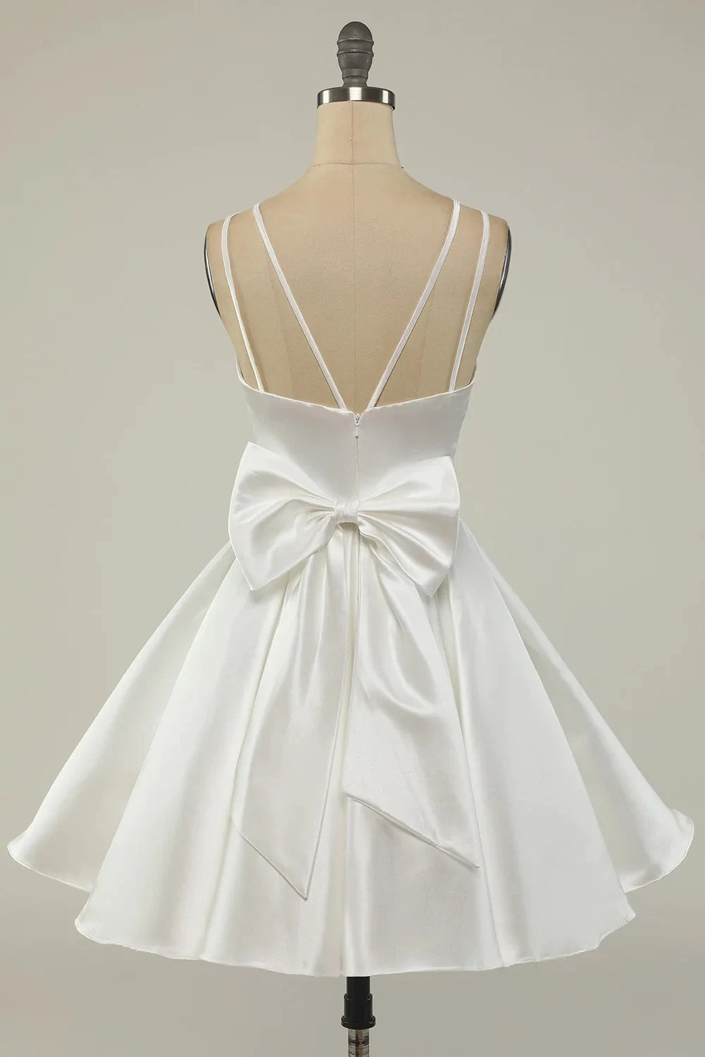 Aimishang Cute A-Line Spaghetti Straps Plunge V-Neck Sleeveless Back Bow Satin Short Homecoming Dress Women Party Gown