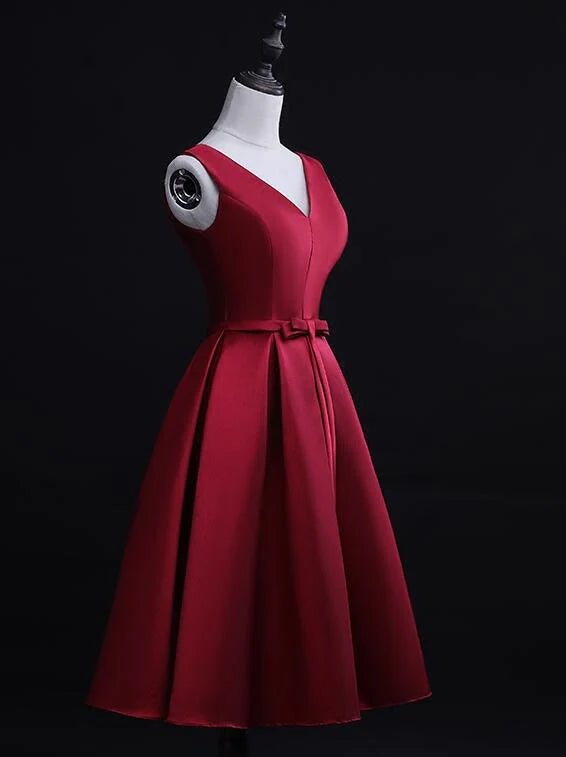 Aimishang Cute A Line Satin Sleeveless V-neckline Lace-up Party Prom Dress Classy Homecoming Dress