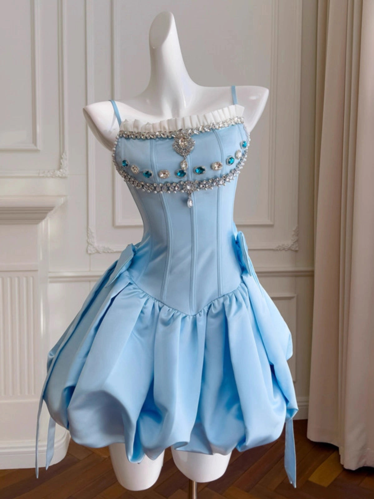 Aimishang Cute A Line Spaghetti Straps Blue Sleeveless Lace-Up Back Short Homecoming Dress Pretty Birthday Party Dress With Bow