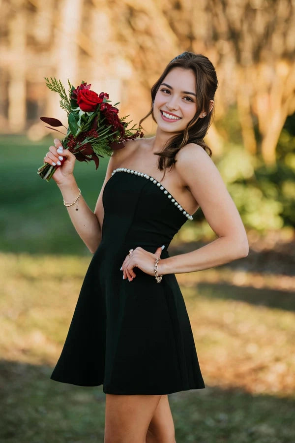 Aimishang Cute A Line Strapless Sleeveless Pearl Trim Short Homecoming Dress with Back Bow