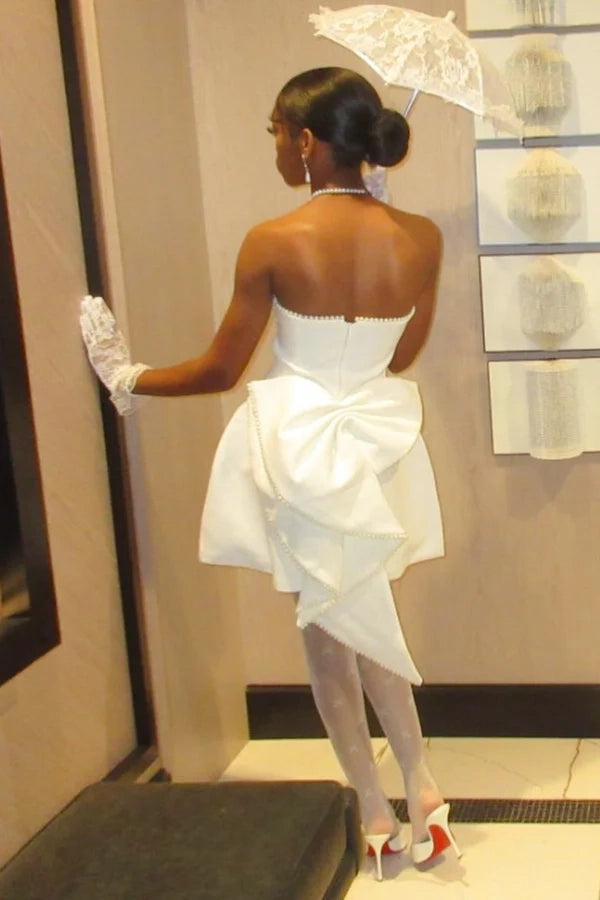 Aimishang Cute A Line Strapless Sleeveless Pearl Trim Short Homecoming Dress with Back Bow