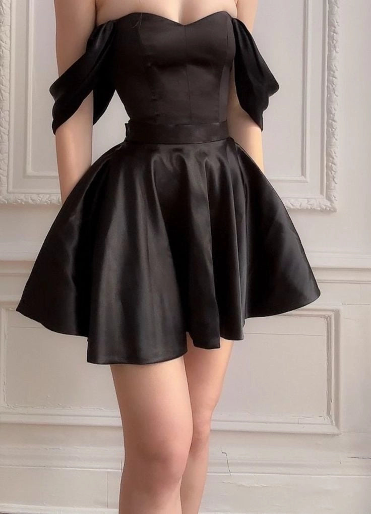 Aimishang Cute Black A Line Off The Shoulder Satin Summer Short Graduation Party Dress Simple Homecoming Dress