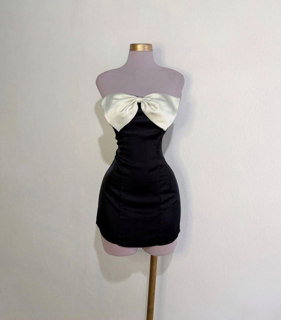 Aimishang Cute Strapless Sheath Short Formal Party Dress Lovely Mini Birthday Homecoming Dress with Bow
