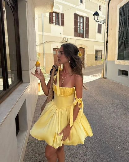 Aimishang Cute Yellow Straps A Line Sleeveless Short Homecoming Dress Summer Party Vacation Dress