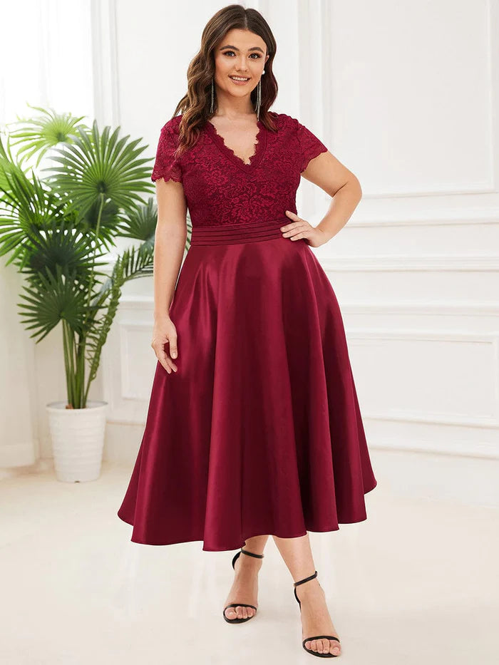 Wholesa Plus Size Lace Cap Sleeve V neck Midi Formal Dress