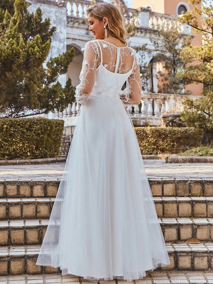 Wholesa Romantic A-Line Tulle Wedding Dress with Lace Decoration