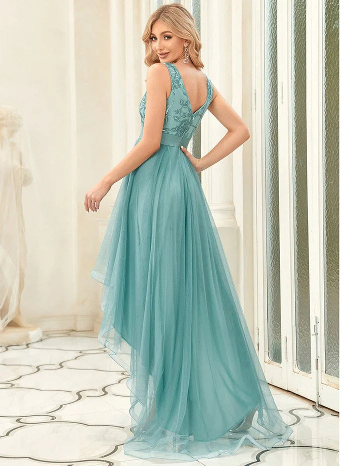 Wholesa Fashion High-Low Deep V Neck Tulle Prom Dresses with Sequin Appliques