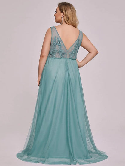 Wholesa Plus Size Elegant Sleeveless Applique Flowy Tulle Evening Dress