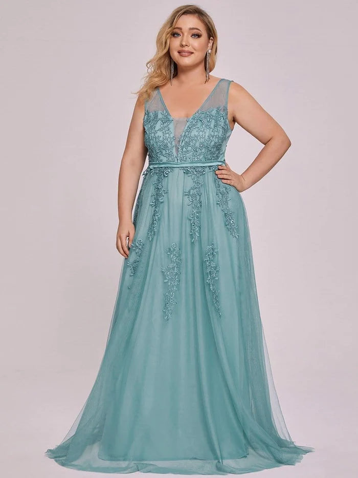 Wholesa Plus Size Elegant Sleeveless Applique Flowy Tulle Evening Dress