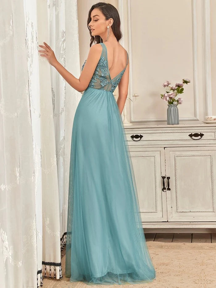 Wholesa Elegant Sleeveless Applique Flowy Tulle Evening Dress