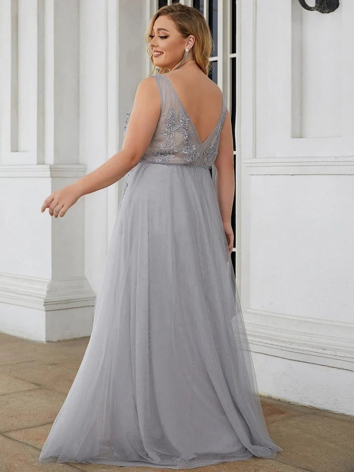 Wholesa Plus Size Elegant Sleeveless Applique Flowy Tulle Evening Dress