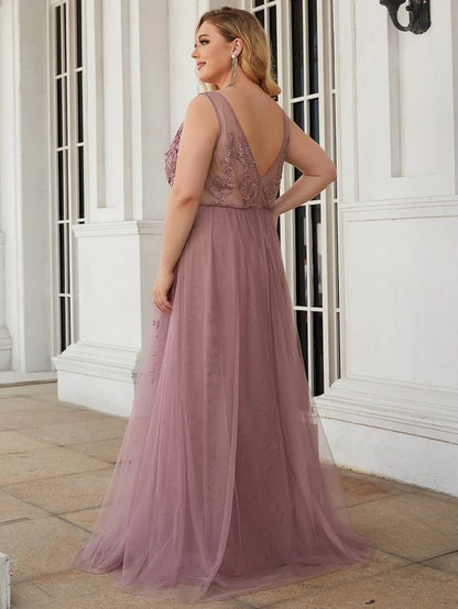 Wholesa Plus Size Elegant Sleeveless Applique Flowy Tulle Evening Dress