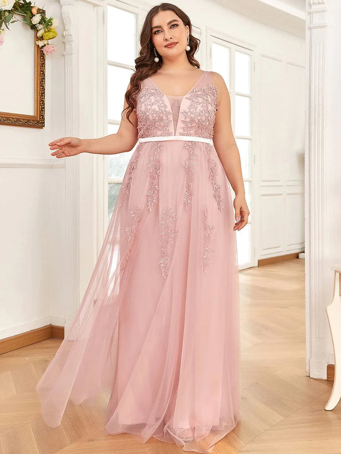 Wholesa Plus Size Elegant Sleeveless Applique Flowy Tulle Evening Dress