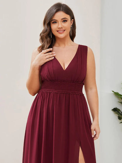 Wholesa Plus Size V-Neck Sleeveless Pleated Chiffon Bridesmaid Dress with Slit