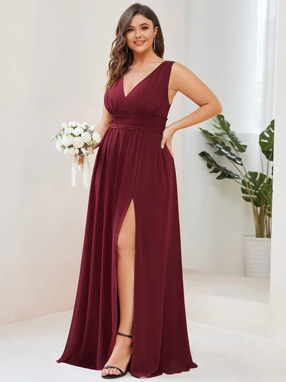 Wholesa Plus Size V-Neck Sleeveless Pleated Chiffon Bridesmaid Dress with Slit