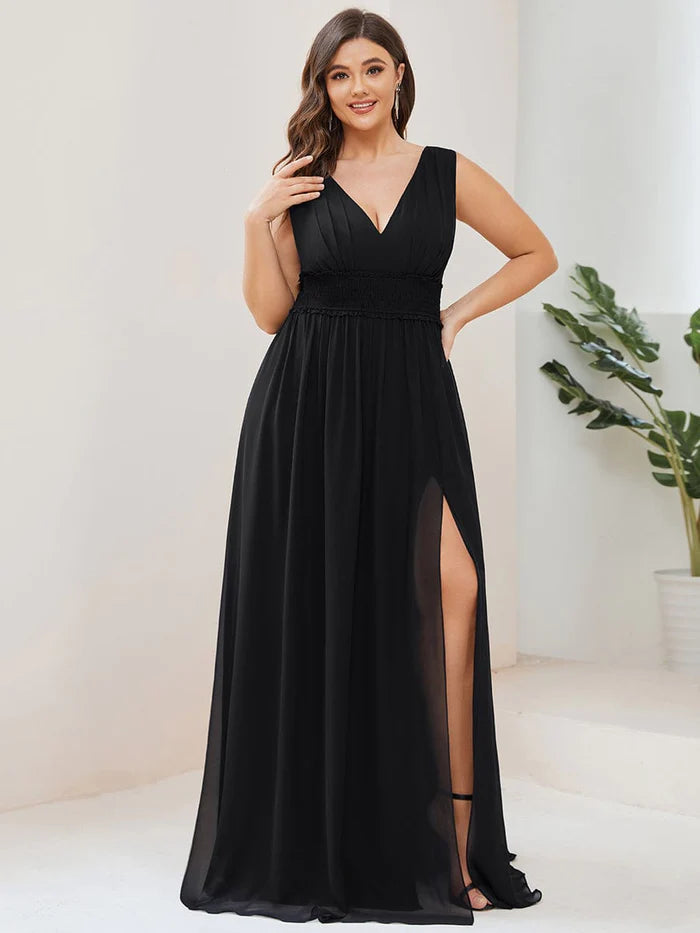 Wholesa Plus Size V-Neck Sleeveless Pleated Chiffon Bridesmaid Dress with Slit