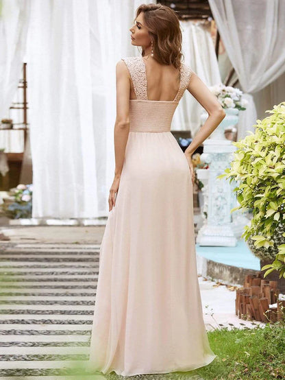 Wholesa Elegant A Line Long Chiffon Bridesmaid Dress With Lace Bodice