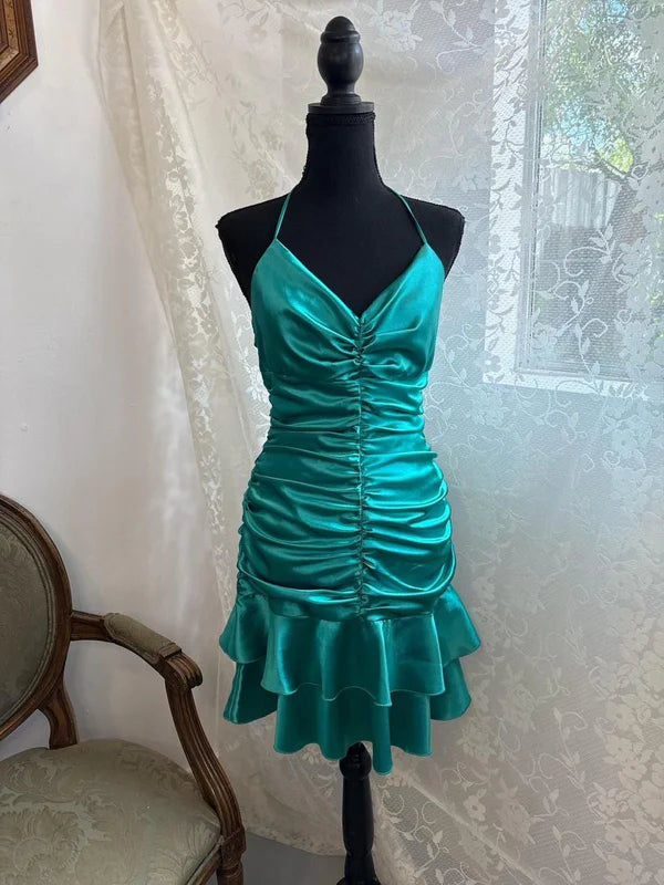 Aimishang Elegant Sheath Halter V Neck Satin Pleated Ruffled Homecoming Dress Short Beach Dress Simple Party Dress