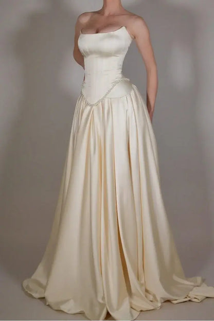 Aimishang Elegant A-Line Sleeveless Strapless Pleated Long Prom Dress with Beadings Chic Evening Party Dress Formal Gown
