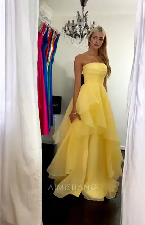 Aimishang Yellow Elegant A-Line Strapless Sleeveless Tiered Prom Dress With Slit Charming Evening Party Dress