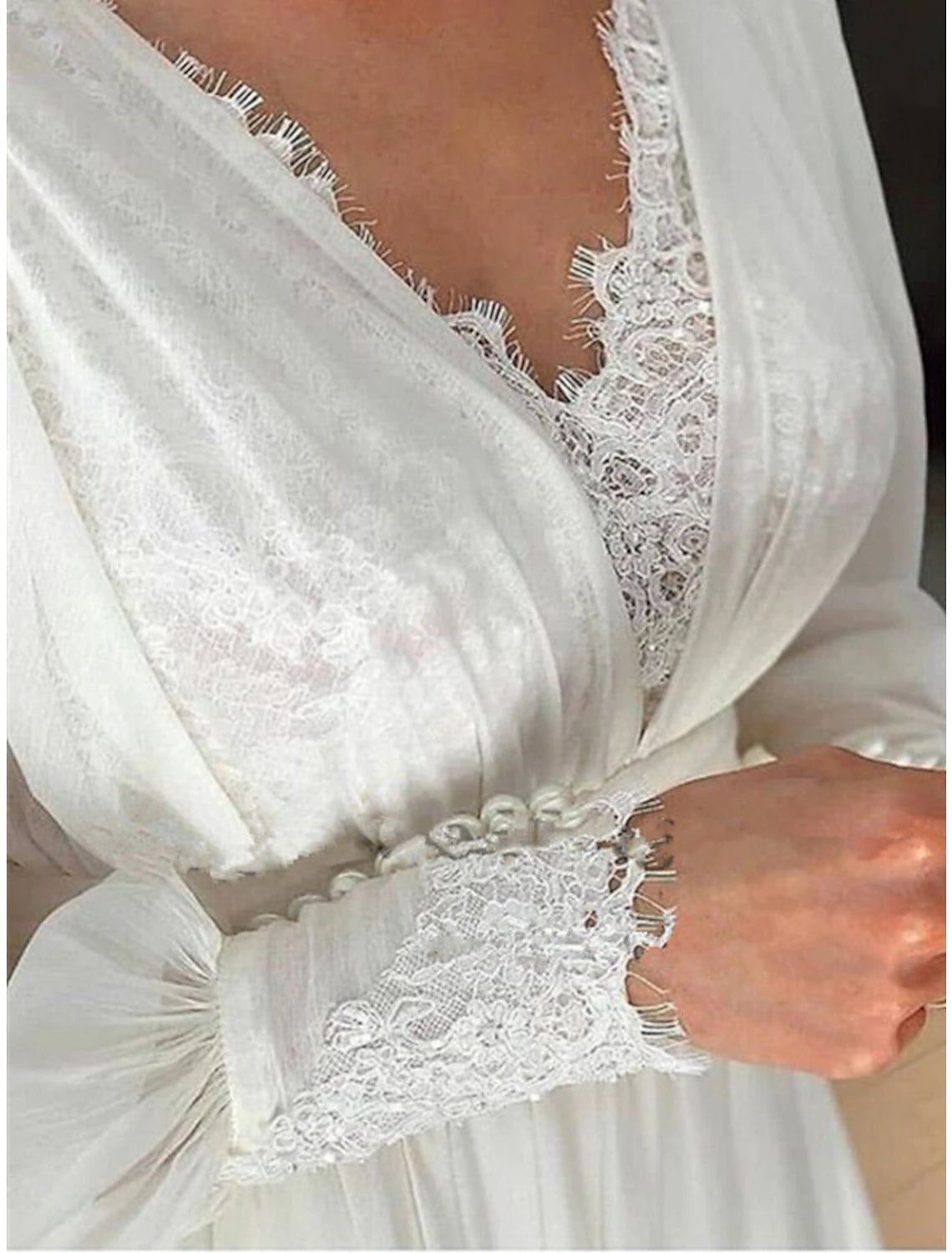 Aimishang Elegant A-Line V Neck Long Sleeve Sweep / Brush Train Formal Wedding Dresses Chic Bridal Gowns With Pleats