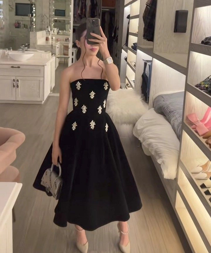 Aimishang Elegant A Line Black Strapless Formal Prom Dress Pretty Sleeveless Party Evening Gown