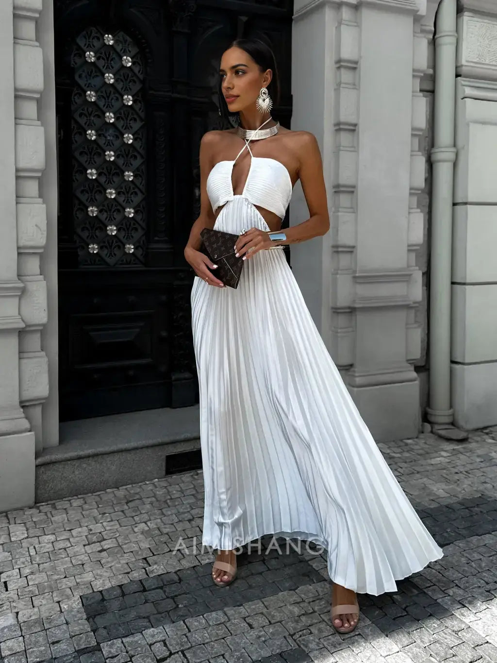 Aimishang Elegant A Line Halter Pleated Party Evening Gowns Fashion Sleeveless Long Prom Dress Summer Holiday Dress
