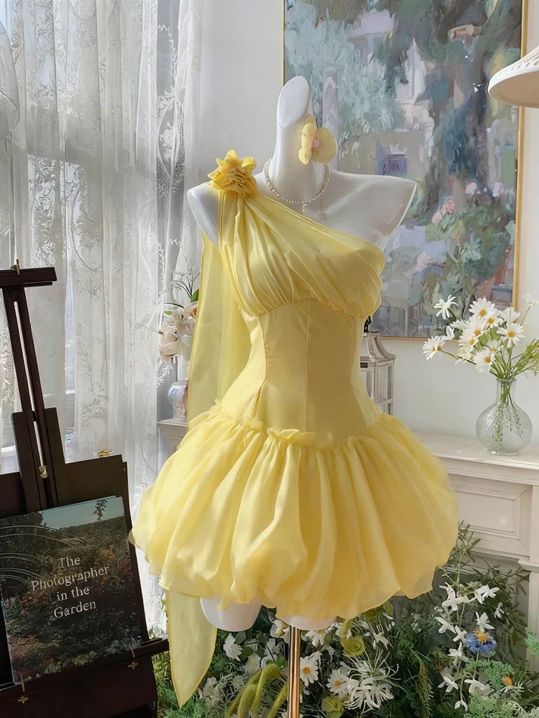 Aimishang Elegant A Line One Shoulder Sleeveless Zipper Back Short Yellow Homecoming Dress For Girls No With Neck accessories