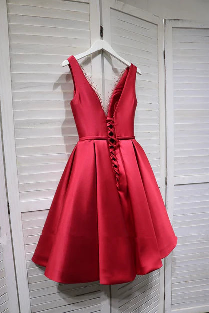 Aimishang Elegant A Line Satin V-neckline Sleeveless Homecoming Dress Short Prom Dress Party Dress Formal Dress Wholesale