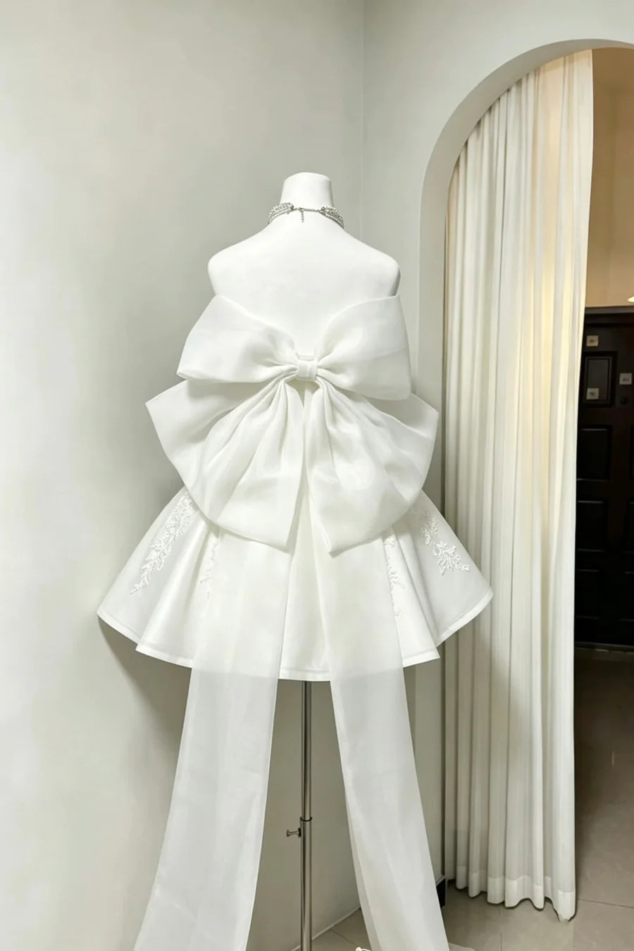 Aimishang Elegant A Line Strapless Short Party Prom Dress Chic Graduation Homecoming Dress with Bow